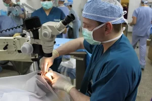 Cataract Surgery Devices Market
